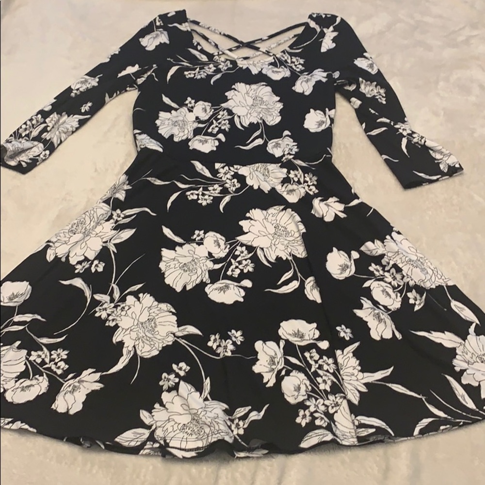 Black & White floral Dress